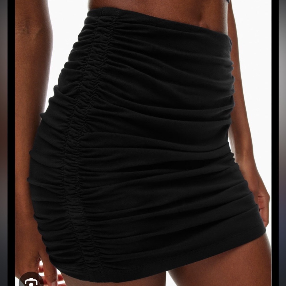 Aritzia Tna Chill Malibu mini skirt